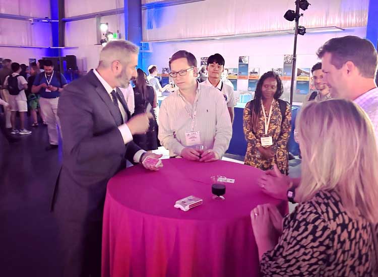 TradeShow01